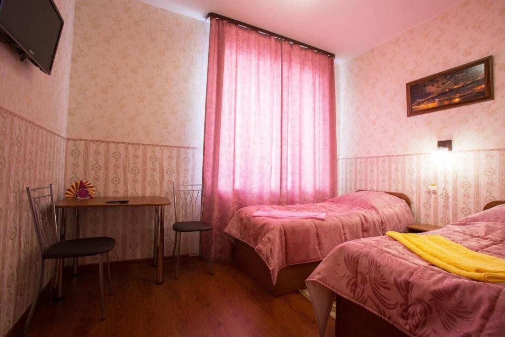 Двухместный (Стандартный двухместный номер с 2 отдельными кроватями) отеля Зебра, Смоленск
