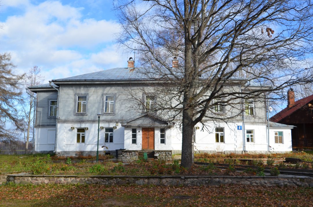Трехместный (Семейный номер 16 в корпусе 1) базы отдыха Стерж, Ивановское, Тверская область