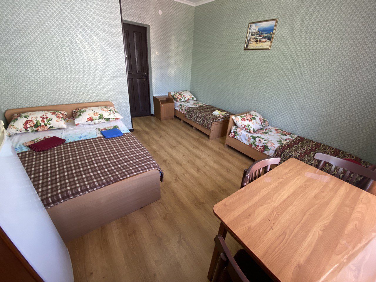 Четырехместный (Четырехместный номер с ванной комнатой), Гостевой дом Екатерина на Новороссийской