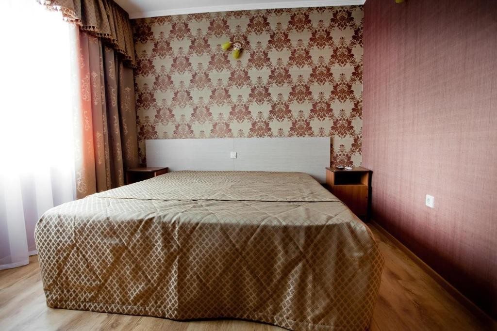 Двухместный (Двухместный номер с 1 кроватью и террасой) отеля Фламинго, Анапа