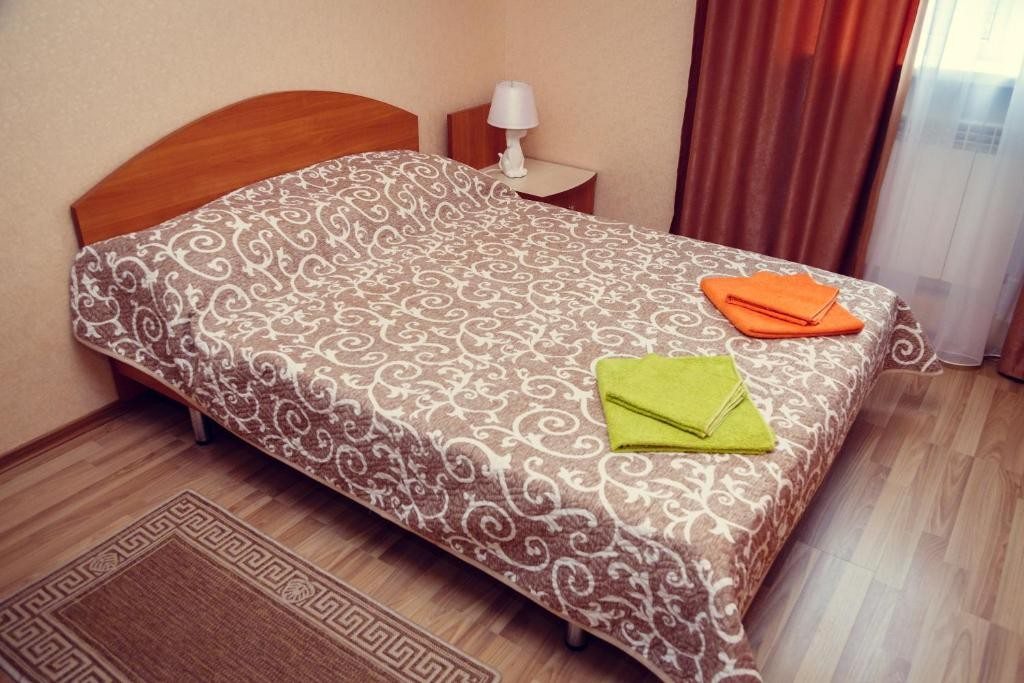 Двухместный (Двухместный номер с 1 двуспальной кроватью и дополнительной кроватью) гостевого дома Sofia, Анапа