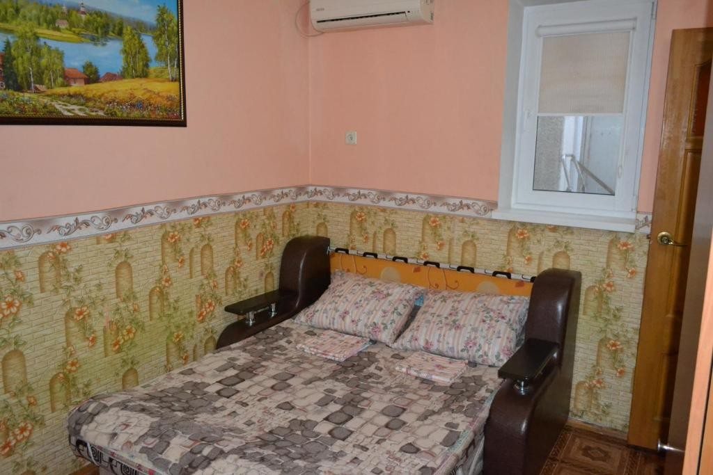 Двухместный (Двухместный номер с 2 отдельными кроватями и душем) гостевого дома Евгения на Новороссийской, Анапа