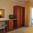 Апартаменты (Апартаменты с видом на бассейн), Мини-отель Морской Бриз