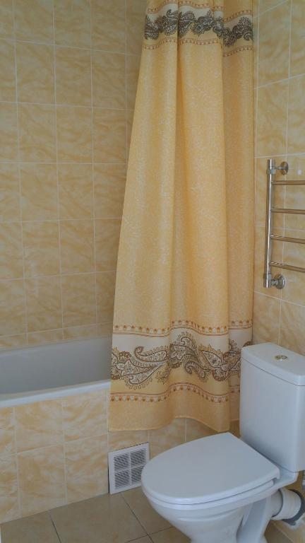 Трехместный (Трехместный номер с ванной) гостевого дома На Самбурова 210, Анапа