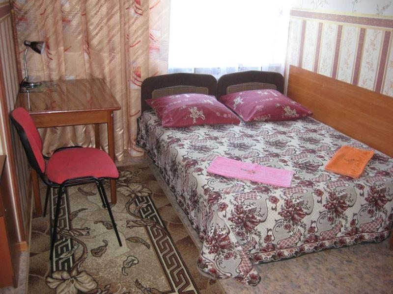 Двухместный (Двухместный номер с 1 кроватью или 2 отдельными кроватями) гостевого дома Надежда, Анапа