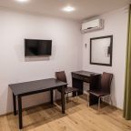 Уютный 2-местный номер с двуспальной кроватью.