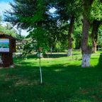 Территория базы отдыха.