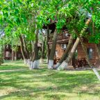 Территория базы отдыха.