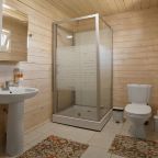 Апартаменты (Коттедж 6-ти местный), База отдыха Семейный Дворик