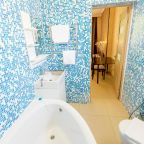 Трехместный (Стандартный трехместный номер), Отель Amosov's House