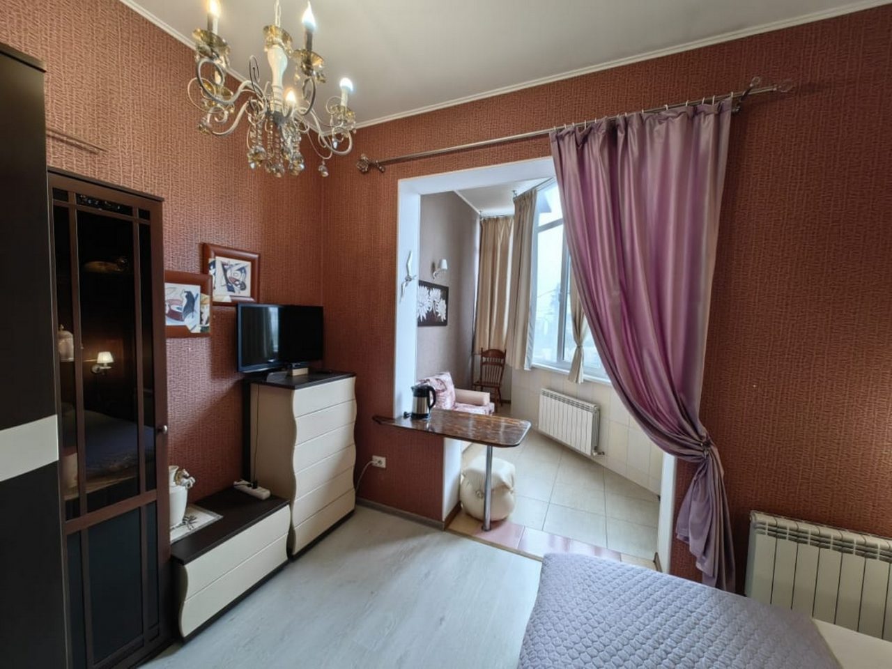 Четырехместный (С лоджией), Art Home