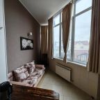 Четырехместный (С лоджией), Art Home
