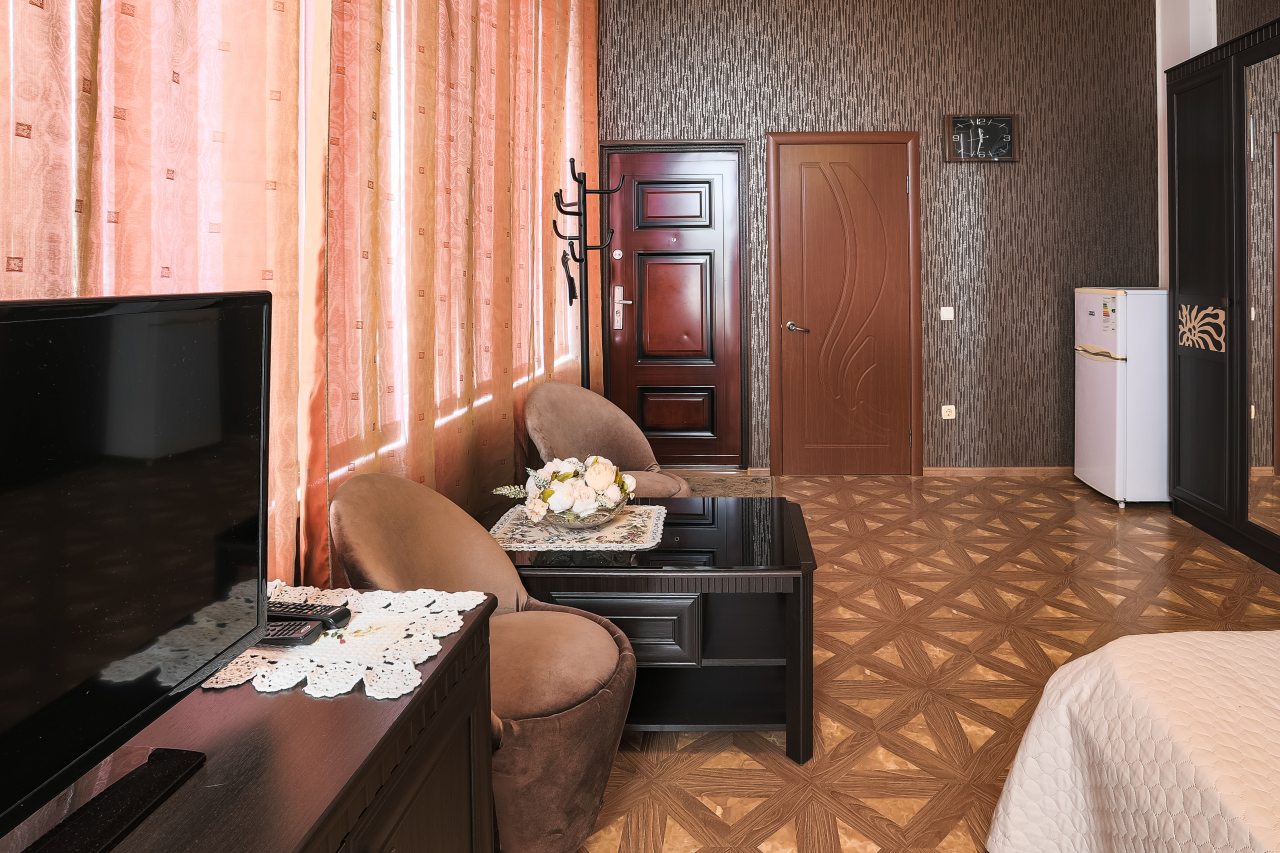 Трехместный (С террасой), Art Home