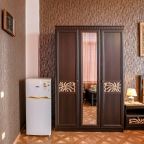 Трехместный (С террасой), Art Home