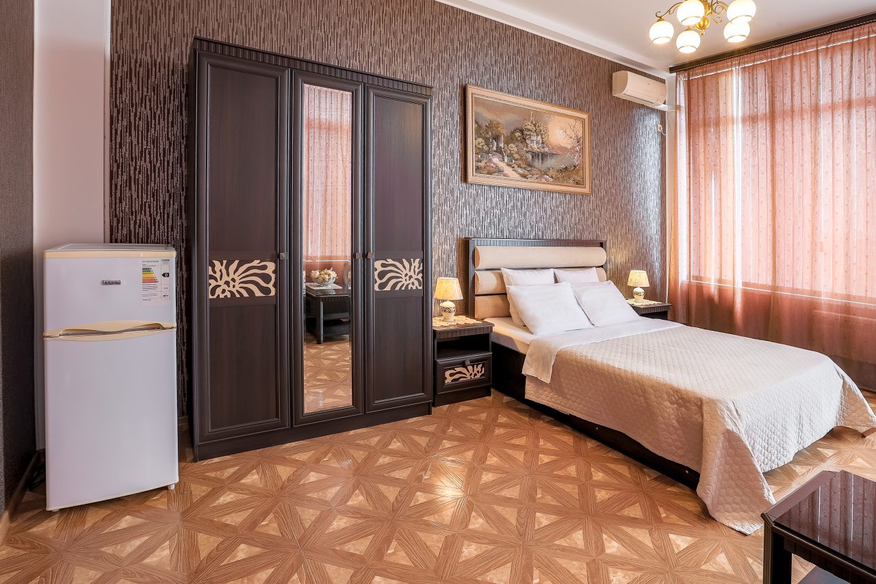 Трехместный (С террасой), Art Home