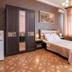 Трехместный (С террасой), Art Home