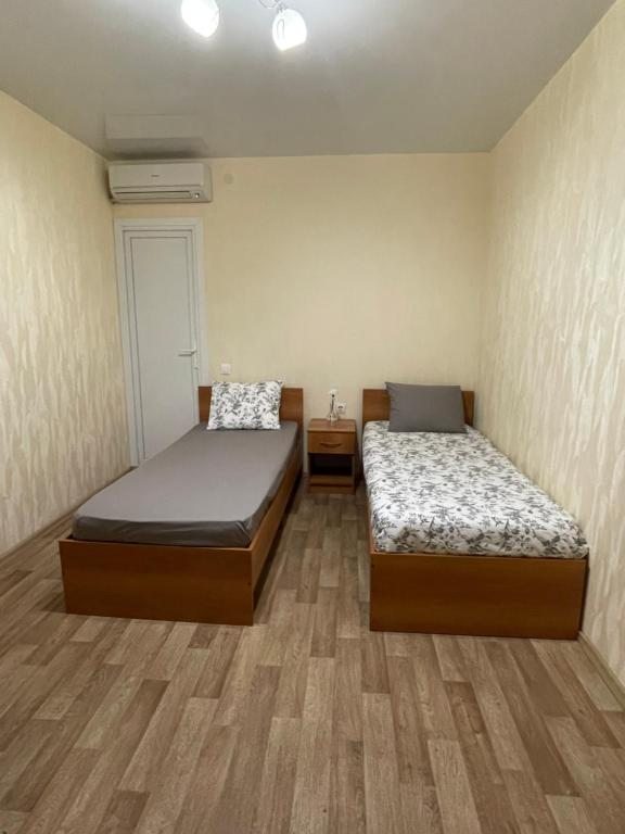 Двухместный (Улучшенный двухместный номер с 2 отдельными кроватями) гостевого дома Капучино, Геленджик