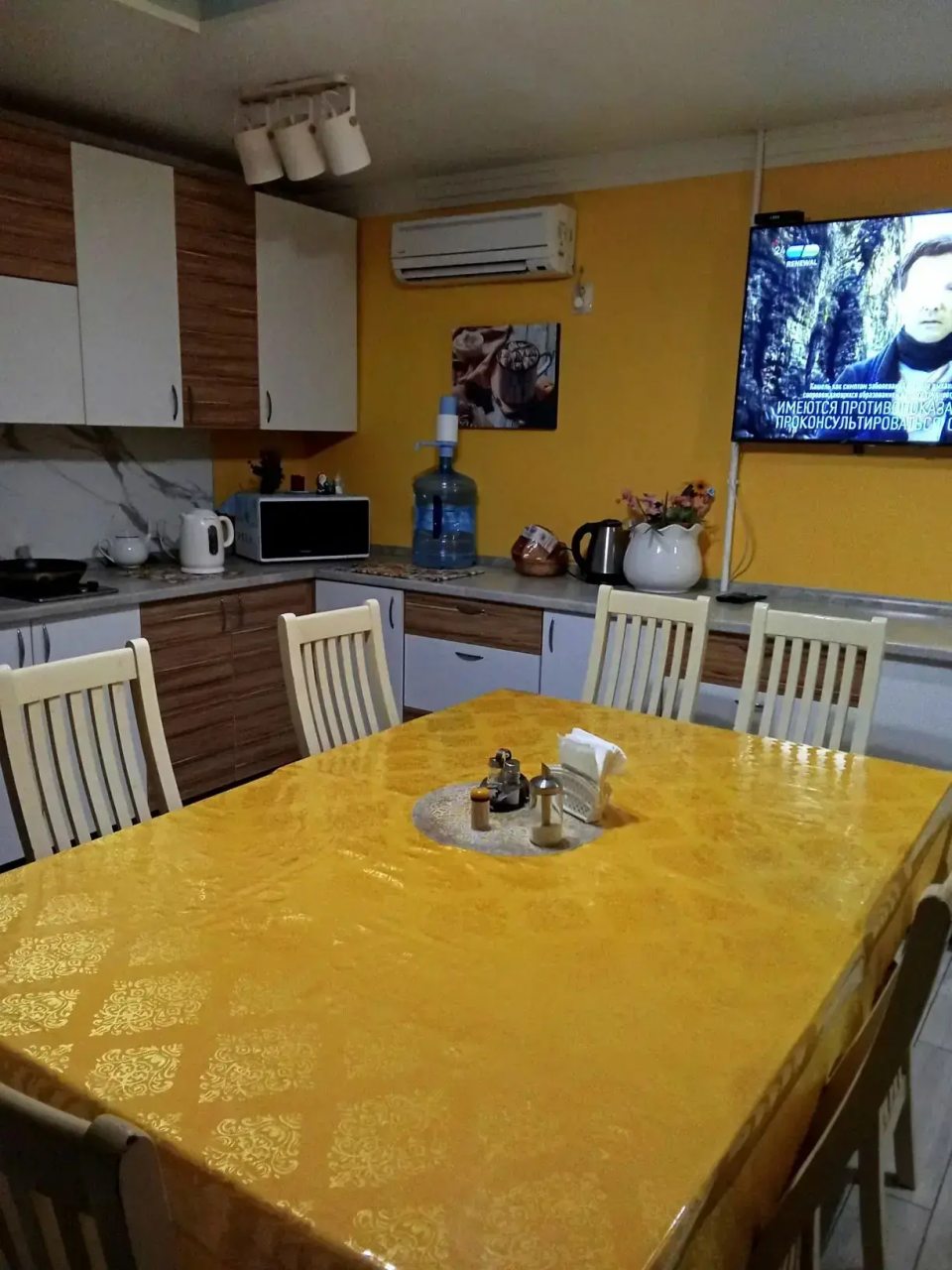 Общая кухня, Мини-отель 19