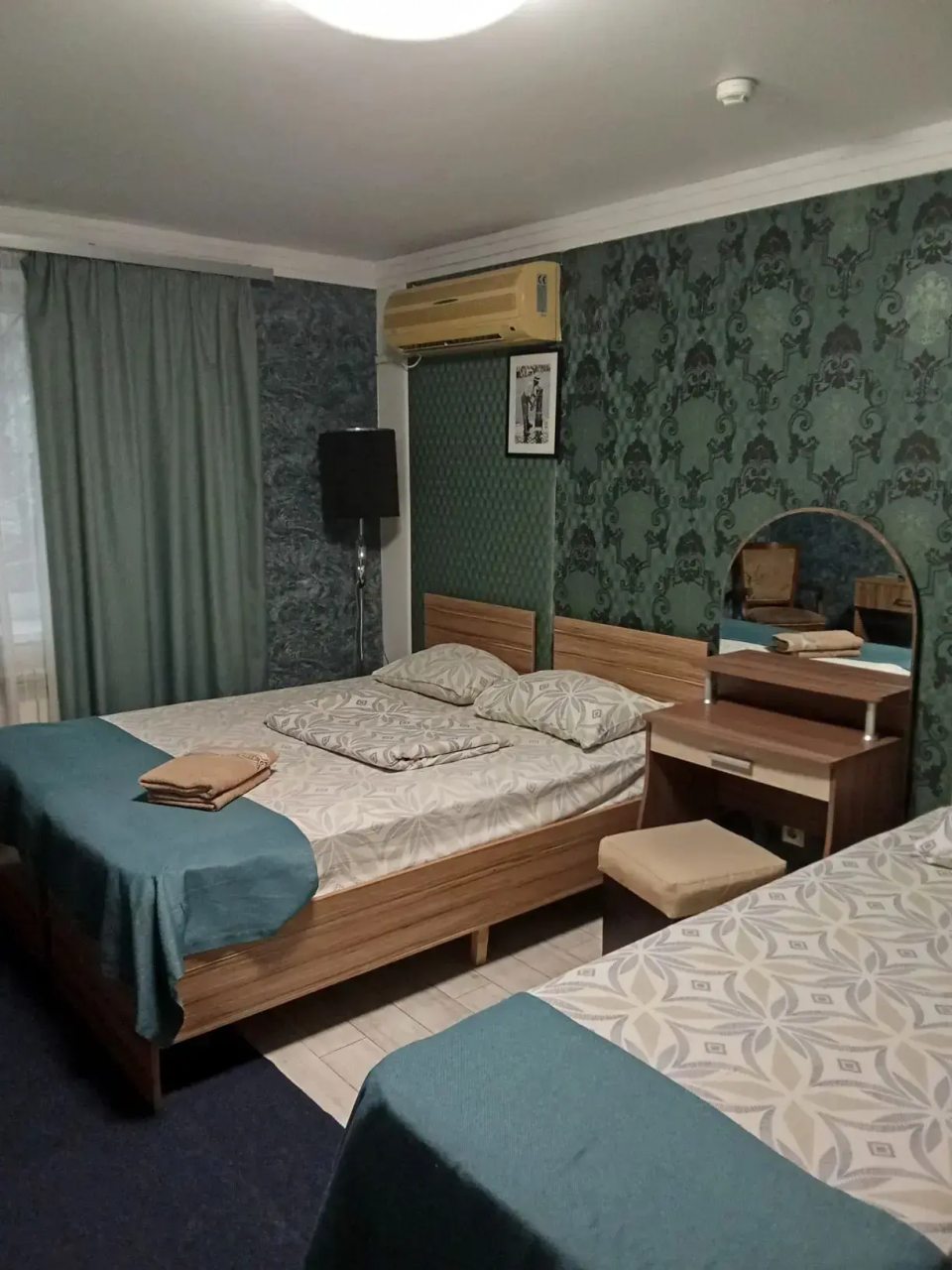 Трехместный, Мини-отель 19