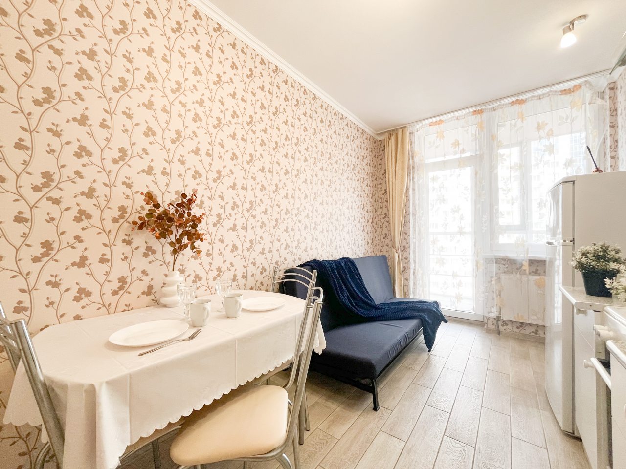 Апартаменты (Шикарная евродвушка №767), Апартаменты На Гвардейском переулке 13