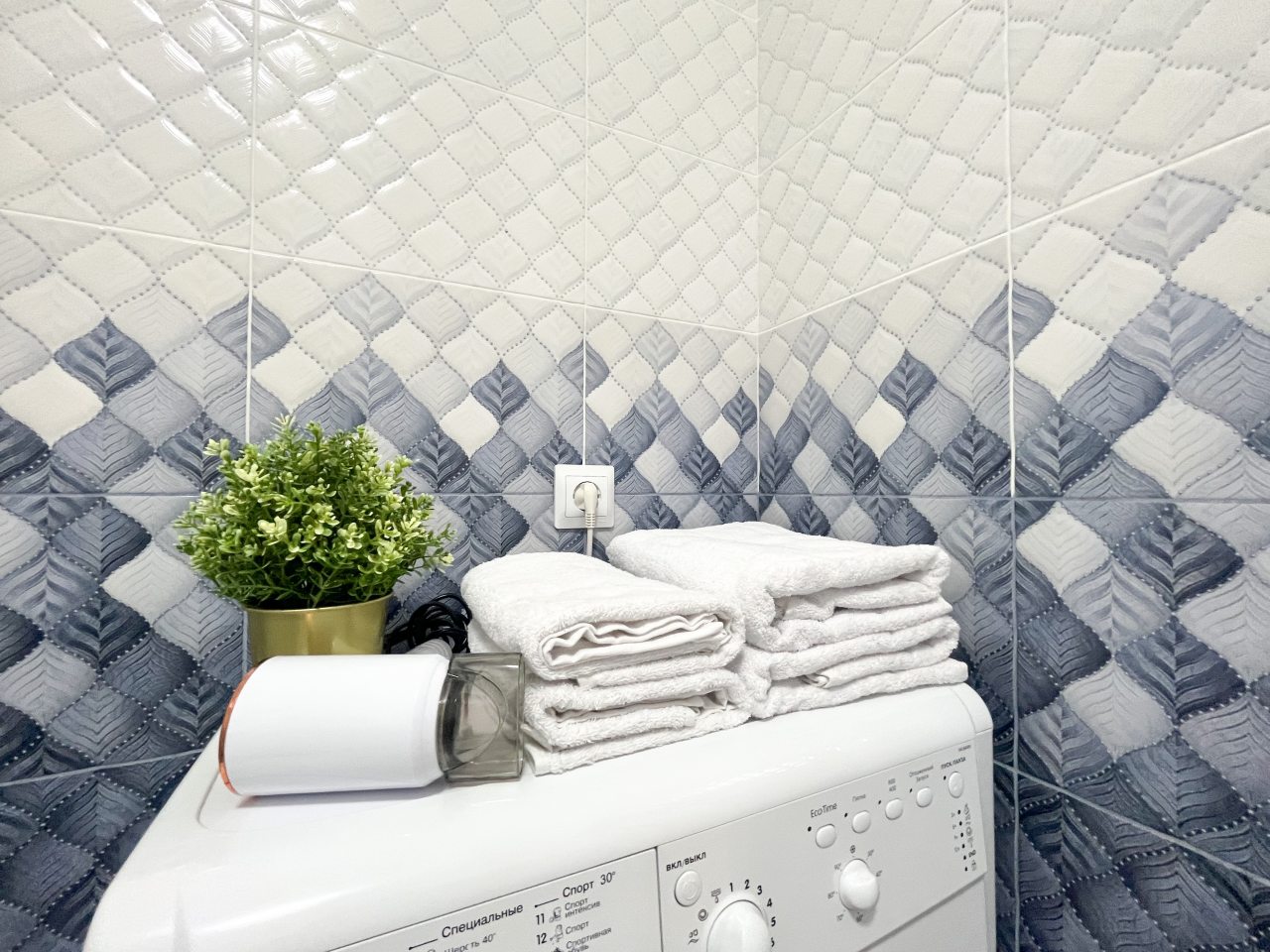 Апартаменты (Шикарная евродвушка №767), Апартаменты На Гвардейском переулке 13