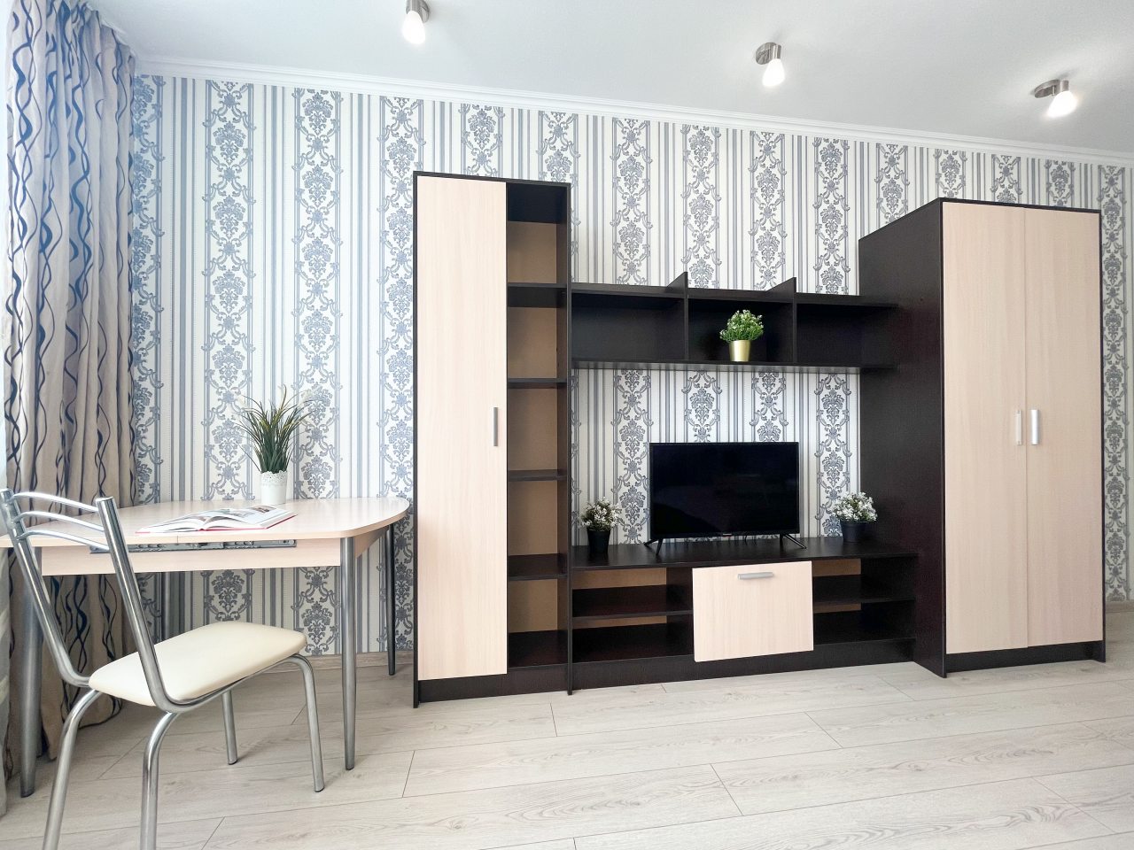 Апартаменты (Шикарная евродвушка №767), Апартаменты На Гвардейском переулке 13