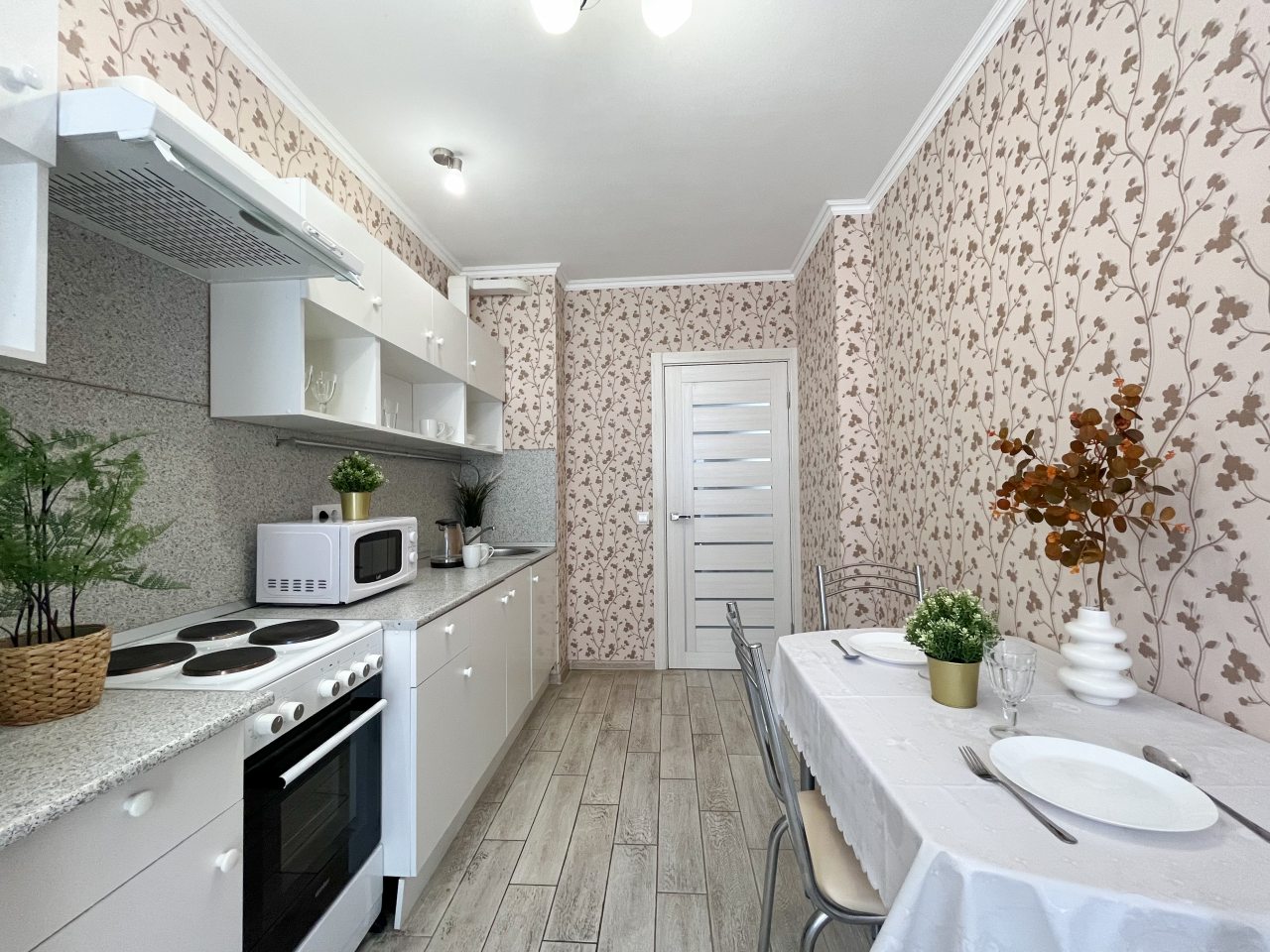 Апартаменты (Шикарная евродвушка №767), Апартаменты На Гвардейском переулке 13