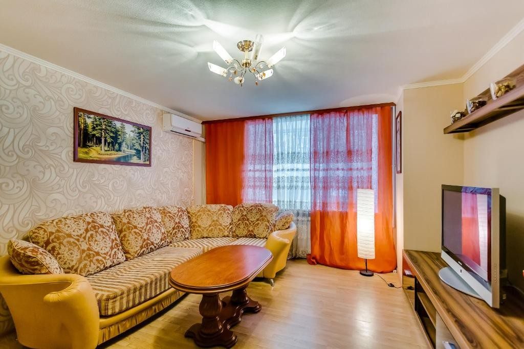 Апартаменты (Апартаменты с 3 спальнями) апартамента На Гагарина, Ростов-на-Дону