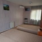 Трёхместный и более (Пятиместный с открытой верандой), База отдыха Дружба