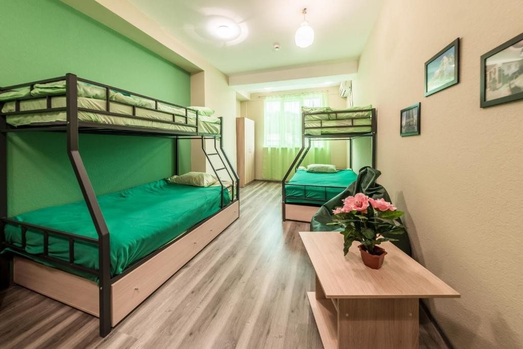 Номер (Кровать в общем четырехместном номере) хостела Nice Hostel Sochi, Сочи