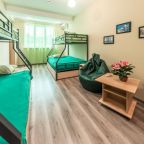 Номер (Односпальная кровать в общем номере с 2 кроватями), Хостел NiceHostel