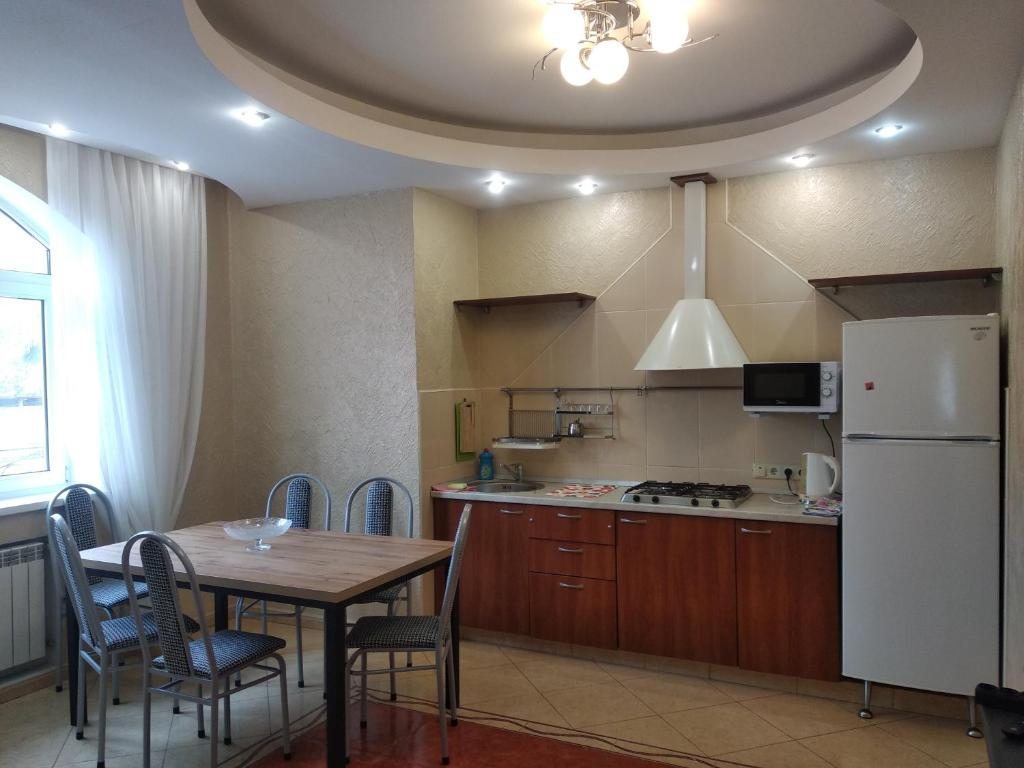 Апартаменты (Двухуровневые апартаменты) гостевого дома Happy Time in Sochi, Сочи