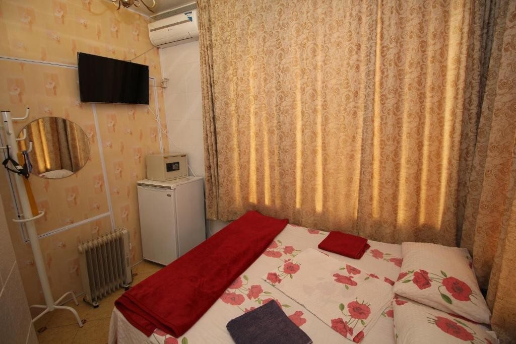 Двухместный (Небольшой двухместный номер с 1 кроватью) гостевого дома У Оксаны на Нагорной, Сочи