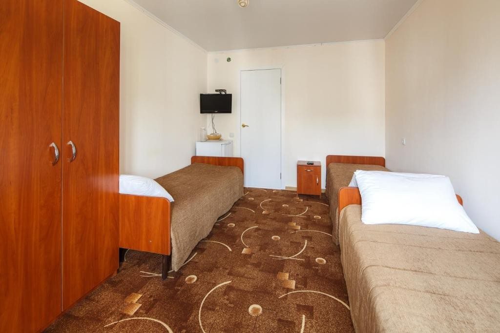 Двухместный (Двухместный номер с 1 кроватью или 2 отдельными кроватями и собственной ванной комнатой) парк-отеля Гольфстрим, Сукко