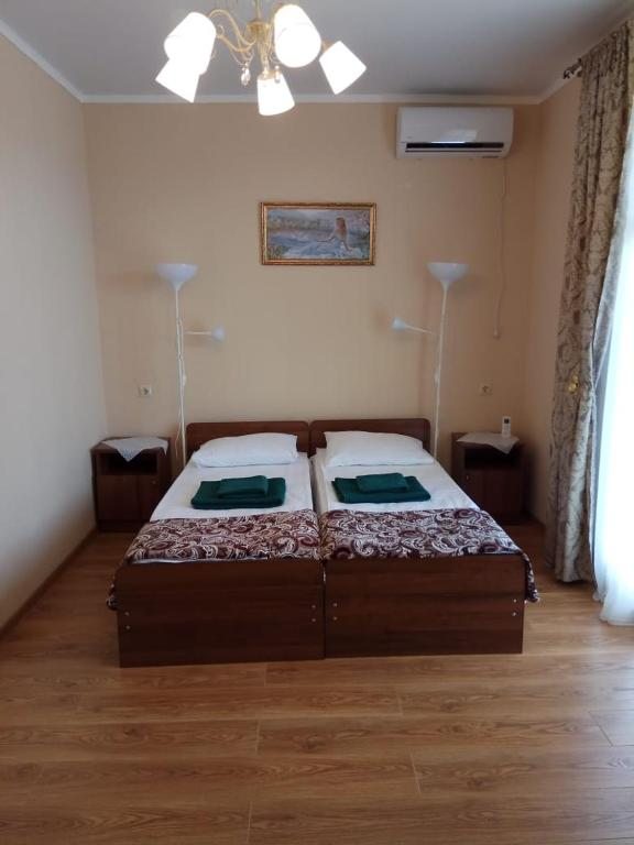 Двухместный (Двухместный номер с 2 отдельными кроватями) гостевого дома Изумруд, Новый Афон