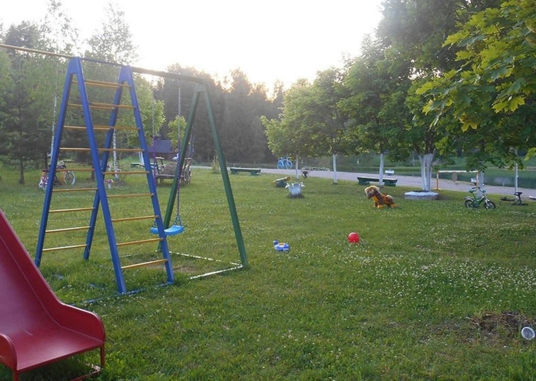 Детская площадка, База отдыха Горшиха