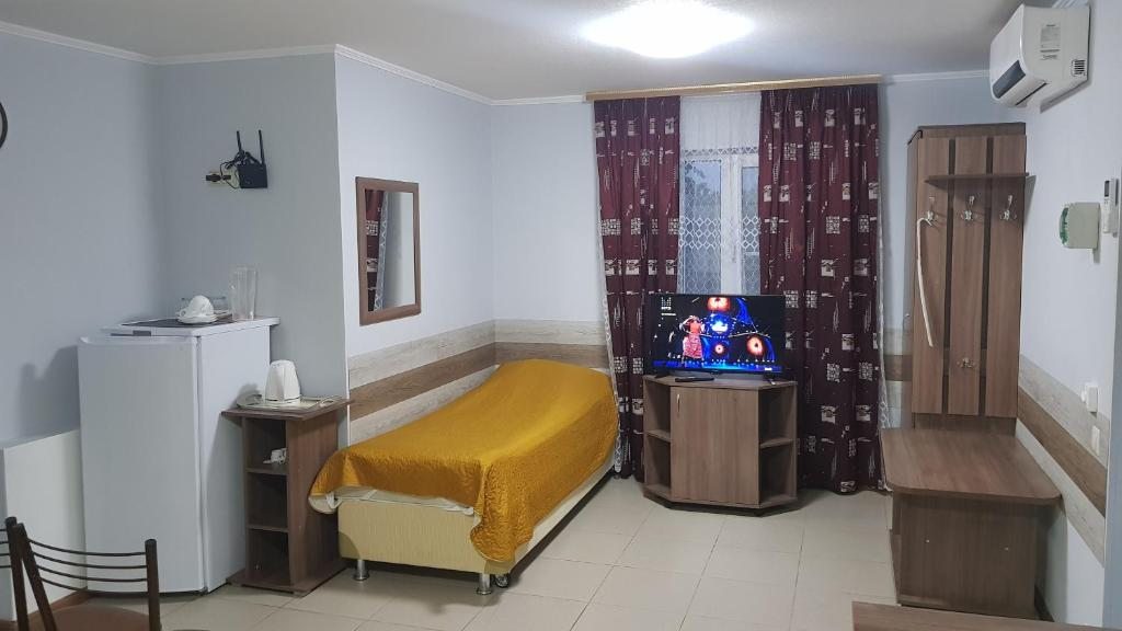 Четырехместный (Стандарт с двухспальной кроватью) мини-отеля ВиллаАвто, Тамань