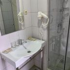 Двухместный (Первой категории, 1 большая или 2 раздельные кровати), Central Inn