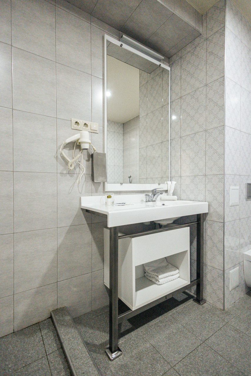 Сьюит (Джуниор Премиум), Central Inn