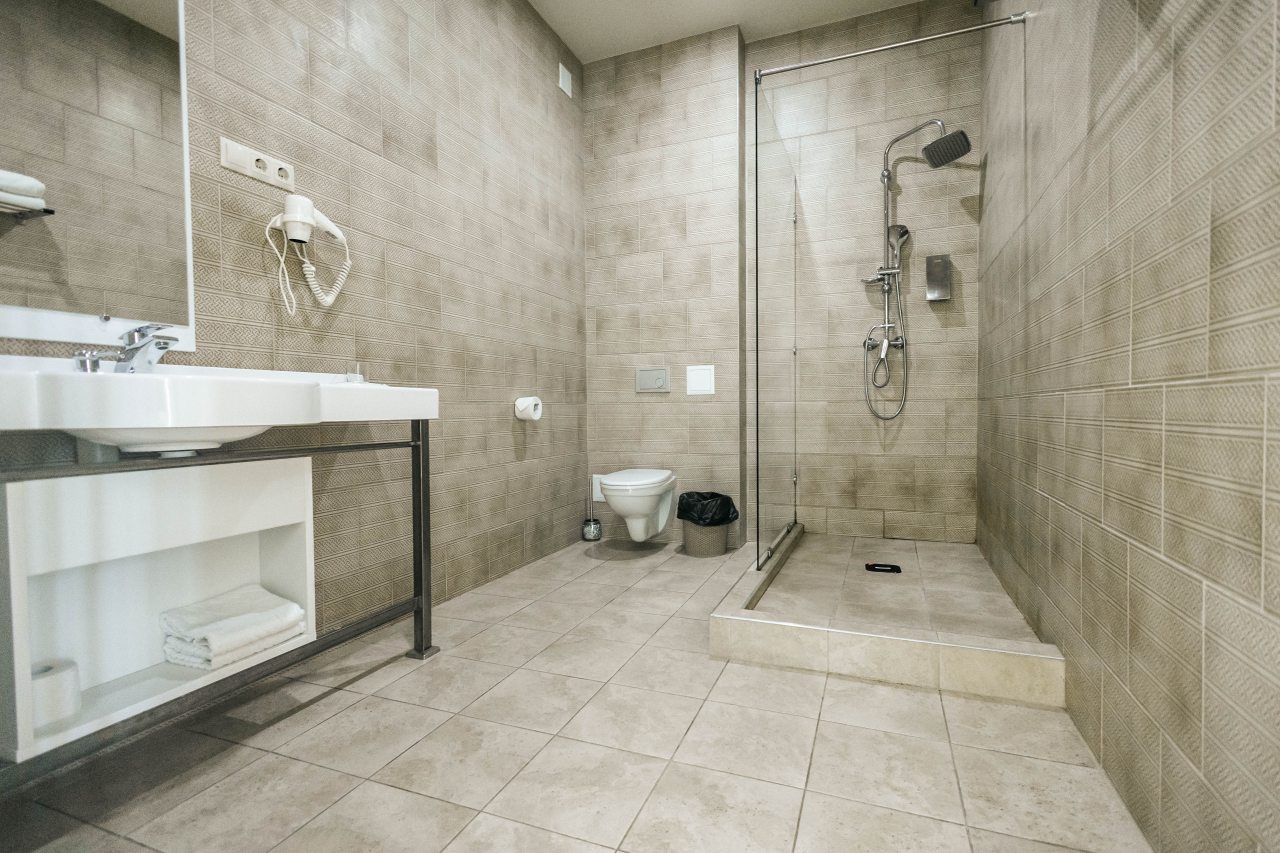 Сьюит (Джуниор с душевой кабиной), Central Inn