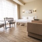 Сьюит (Джуниор с ванной и душевой кабиной), Central Inn
