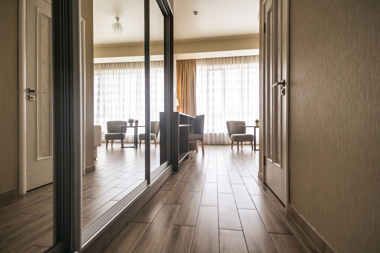 Сьюит (Джуниор с ванной и душевой кабиной), Central Inn