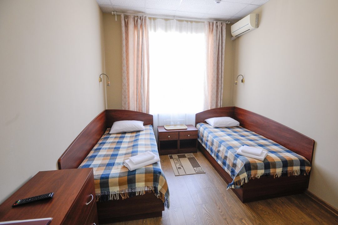 Двухместный (Стандарт с 2 односпальными кроватями) гостиницы Северная, Ставрополь