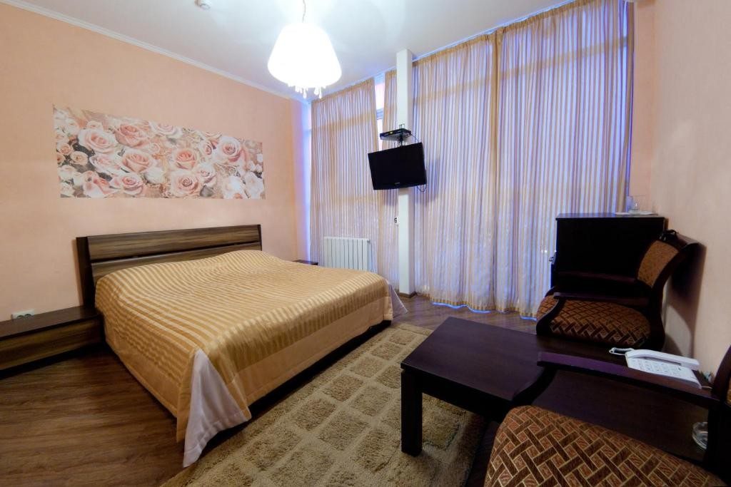 Одноместный (Стандартный одноместный номер) гостиницы Пальмира Клаб, Ставрополь