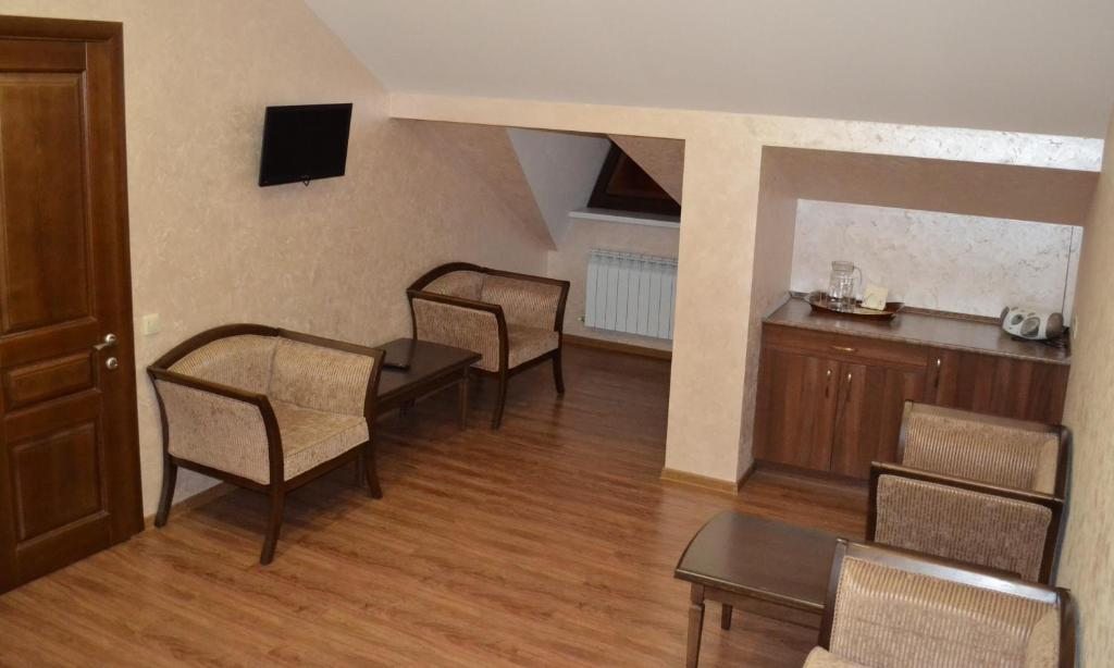 Четырехместный (Четырехместный номер с собственной ванной комнатой) отеля Спокойный отдых, Ставрополь