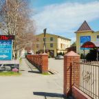 Частная парковка, Отель Александровский
