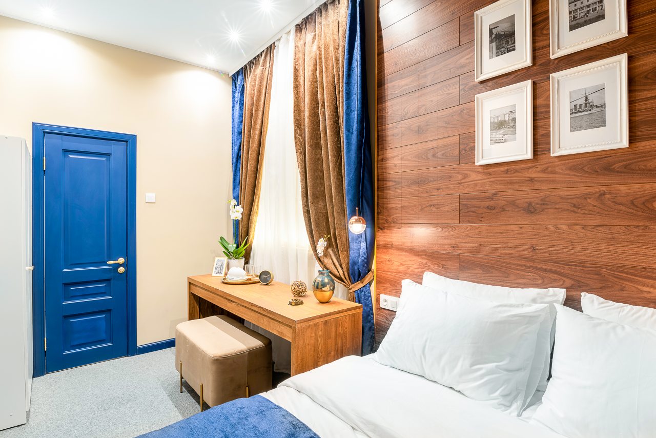 Двухместный (Стандартный двухместный номер с двуспальной кроватью и имитацией окна) гостиницы Lido Central, Владивосток