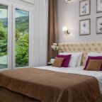 Четырехместный (APART DOUBLE (2 спальни КОННЕКТ) до 5 гостей), Park & House Hotel Ессентуки