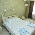 Люкс (Люкс 2х, 3х, 4х-местный), База отдыха Альтернатива