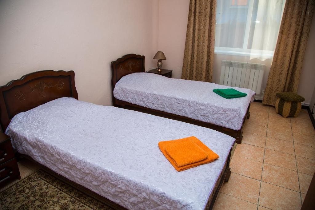 Двухместный (Бюджетный двухместный номер с 2 отдельными кроватями) мотеля Континенталь, Вязьма